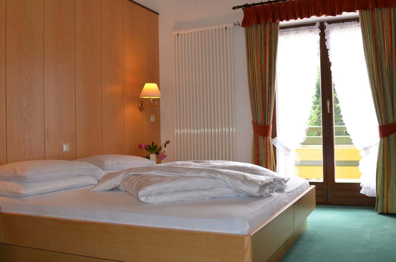 Hotel Brandl San Candido Exterior foto